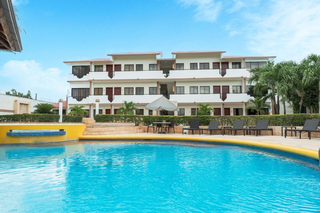Hotel Silvestre لا رومانا المظهر الخارجي الصورة