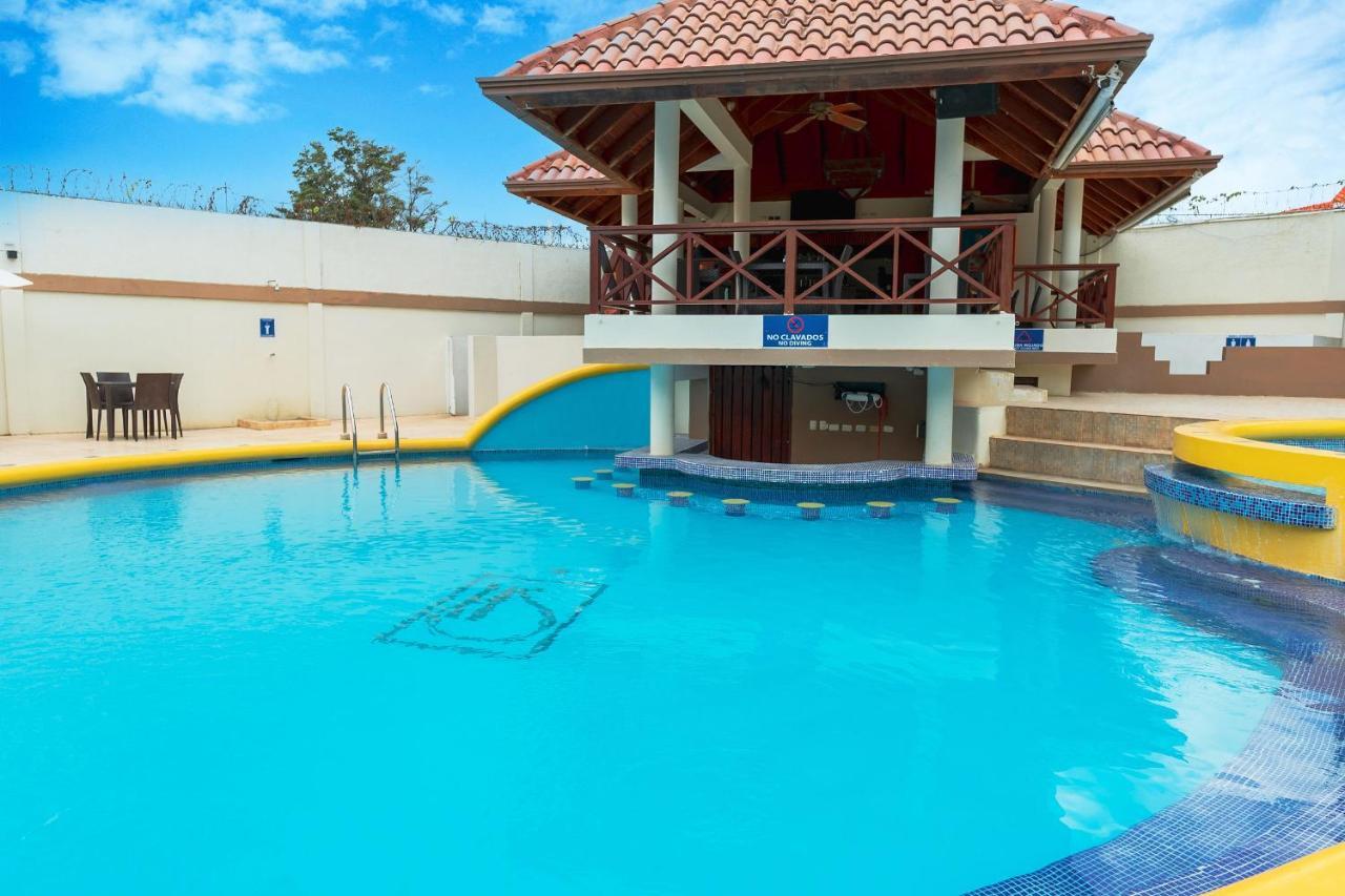 Hotel Silvestre لا رومانا المظهر الخارجي الصورة