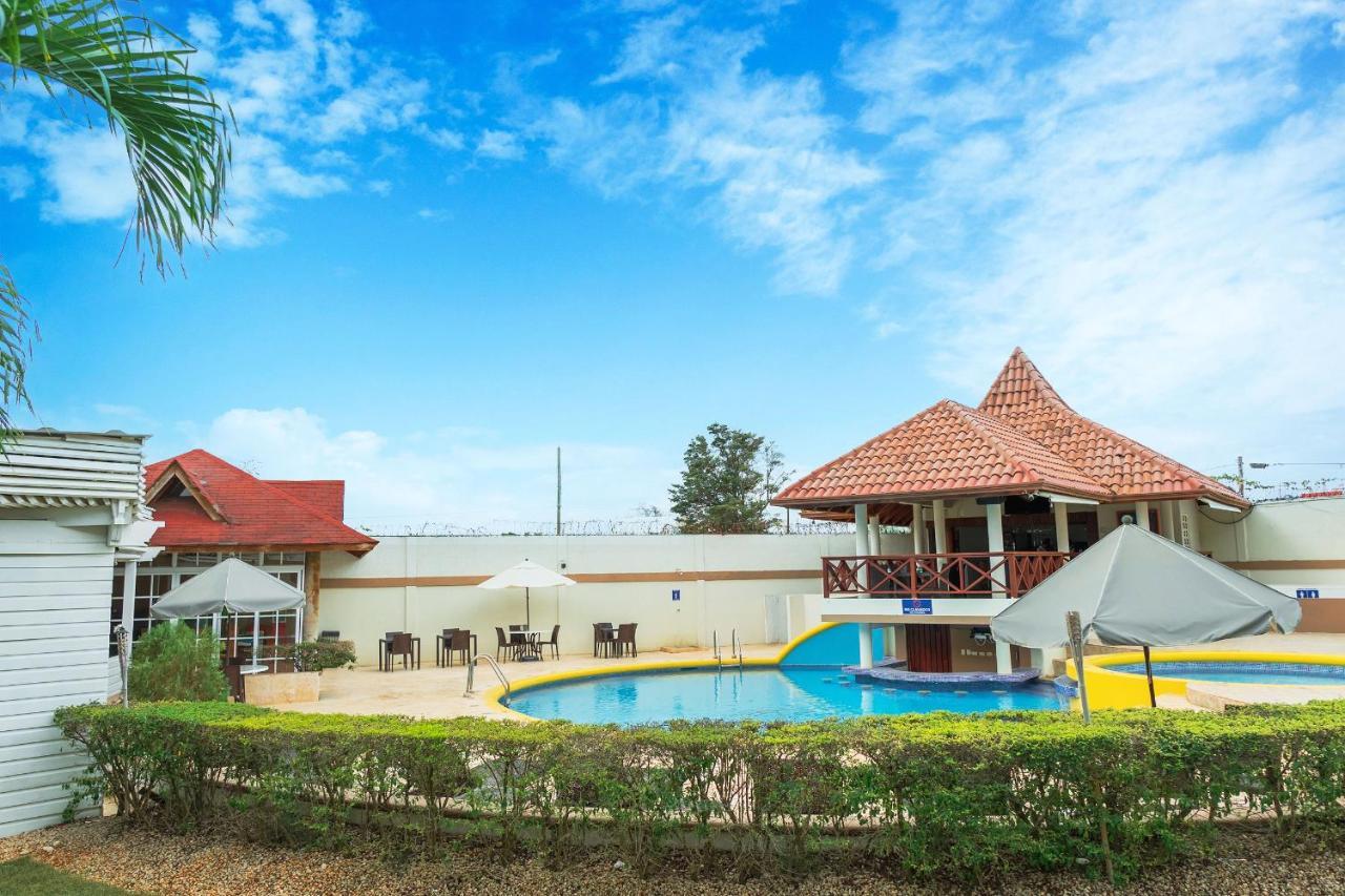 Hotel Silvestre لا رومانا المظهر الخارجي الصورة