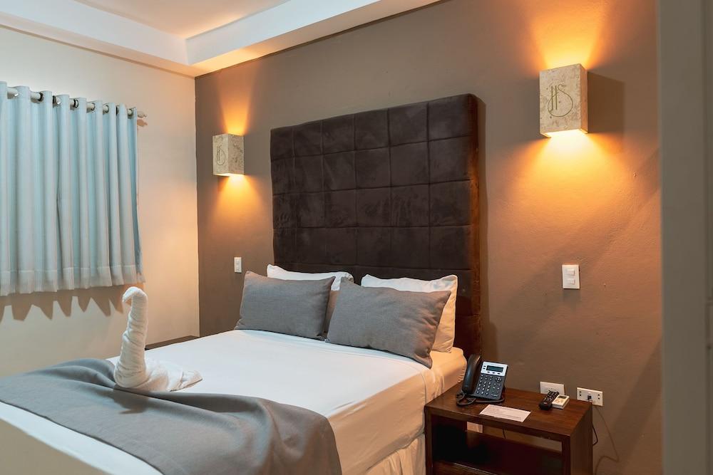 Hotel Silvestre لا رومانا المظهر الخارجي الصورة