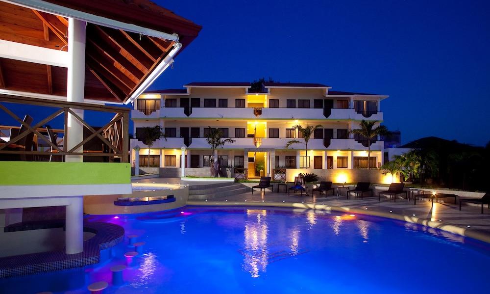 Hotel Silvestre لا رومانا المظهر الخارجي الصورة