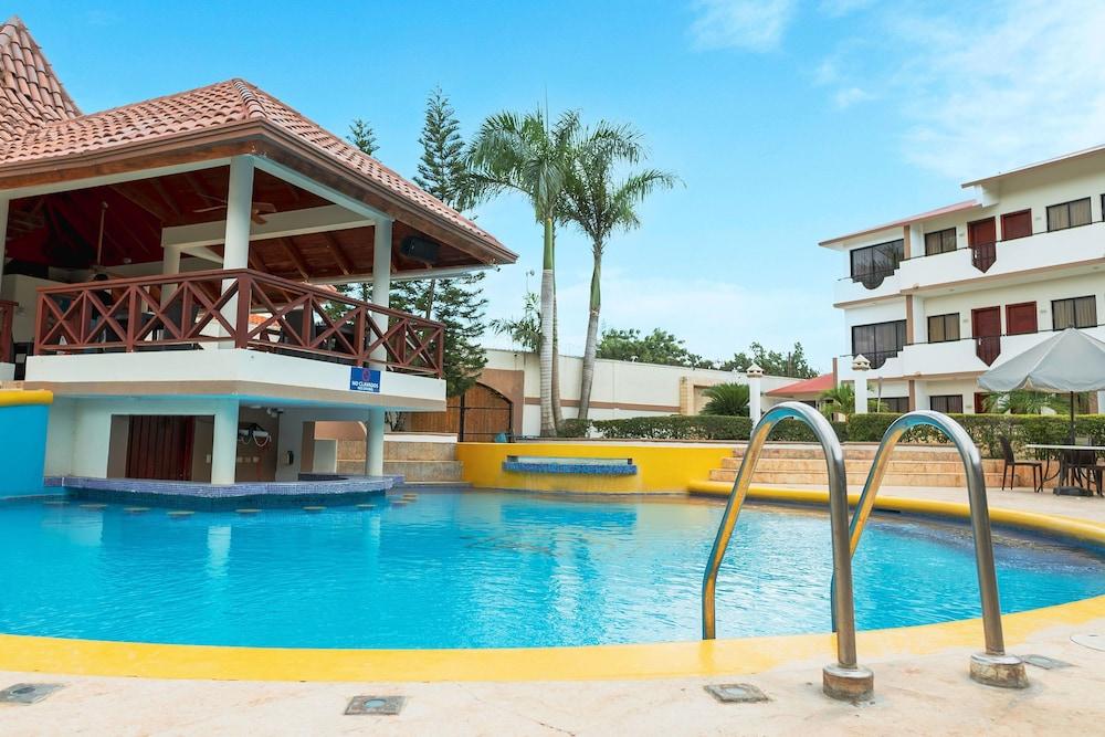 Hotel Silvestre لا رومانا المظهر الخارجي الصورة