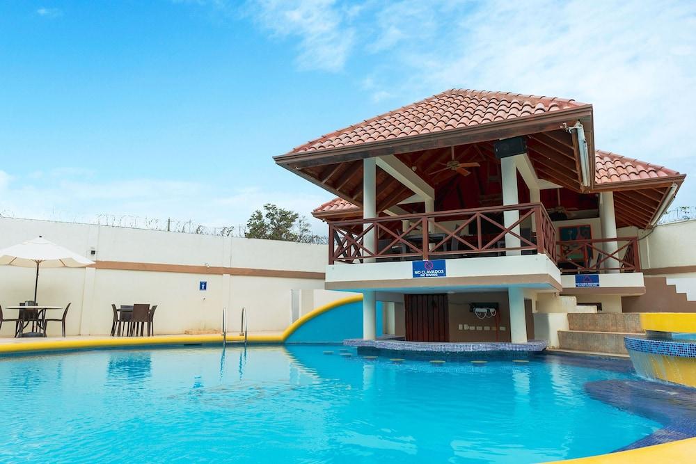Hotel Silvestre لا رومانا المظهر الخارجي الصورة